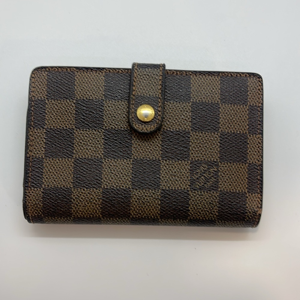 Louis Vuitton Damier Kiss Lock